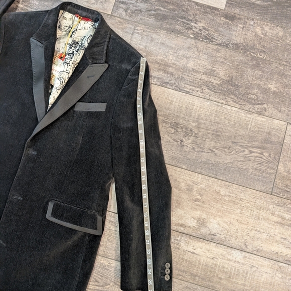 Robert Graham Black Velvet Blazer with Elegant Trim - Picture 12 of 15